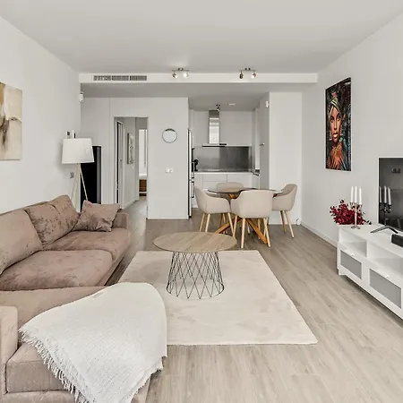 شقة Modern 3 Bed In Cancelada إِستيبونا